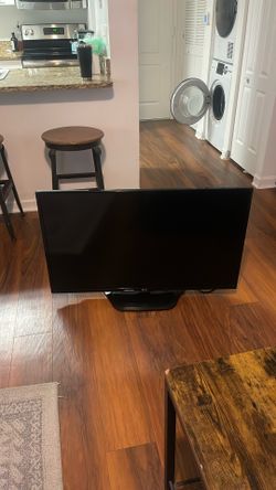 45 Inch LG TV
