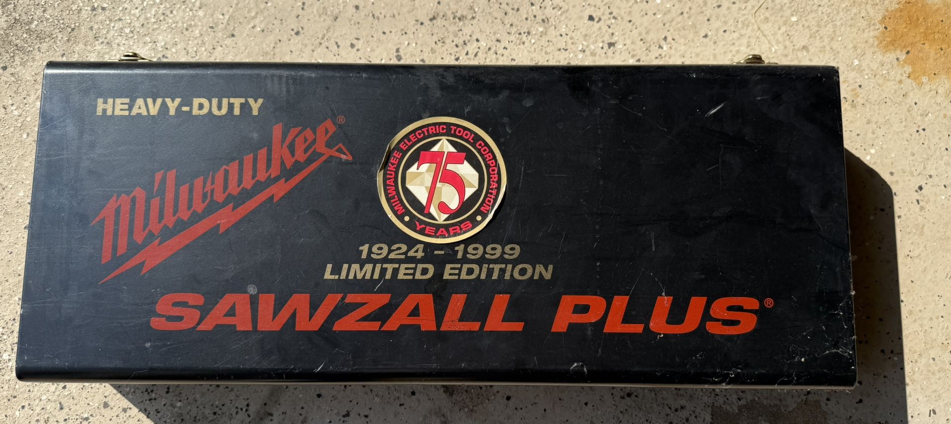Sawzall Plus 75th Anniversary Edition