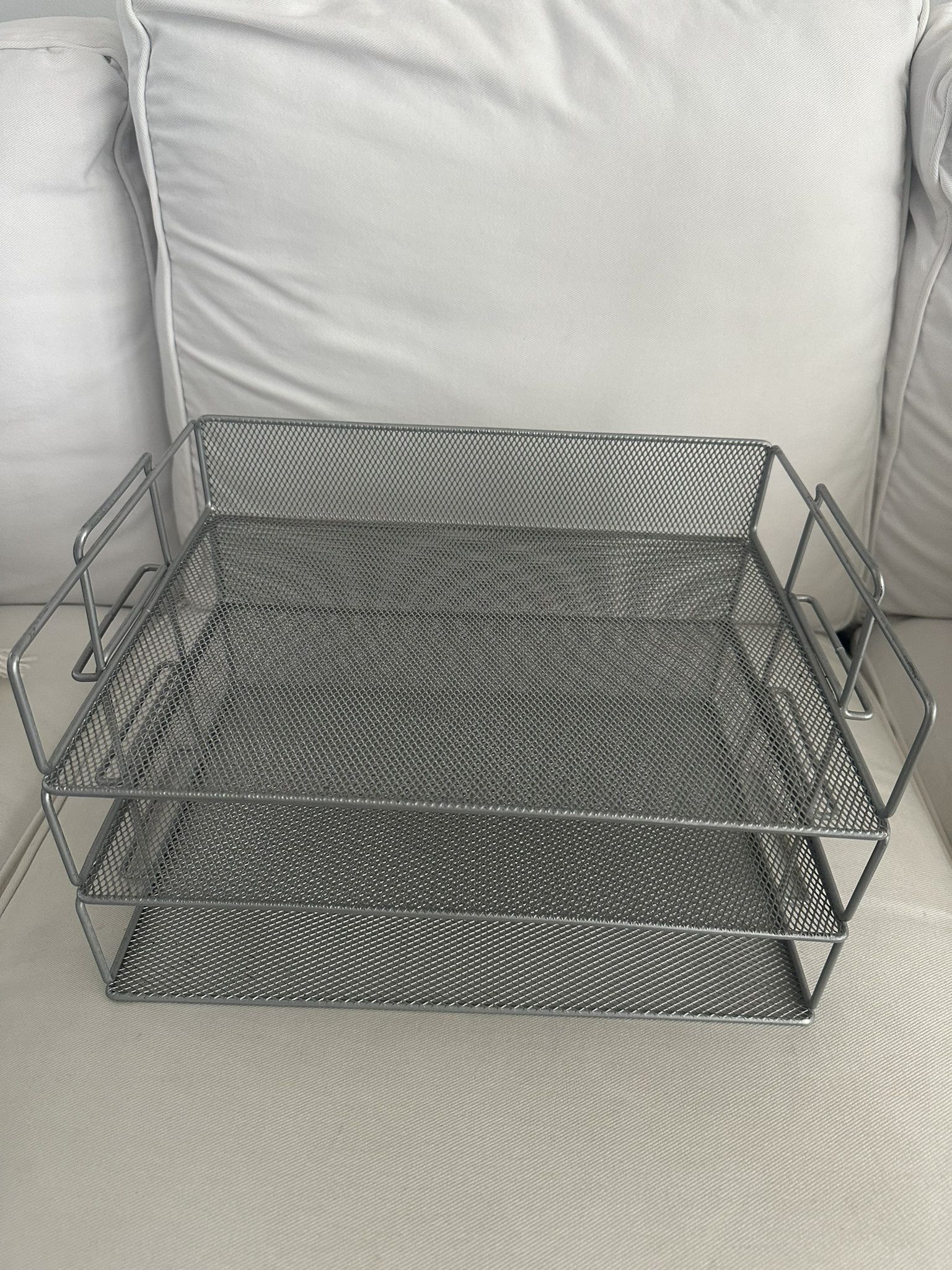 3 Metal Mesh Organizer