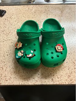 Crocs Size 11
