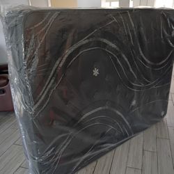 Vendo Colchón nuevo De Alta Calidad.Semiortopedico.solo 150 Tamaño Queen