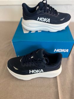 HOKA Bondi 9 – Women’s Size 6.5B