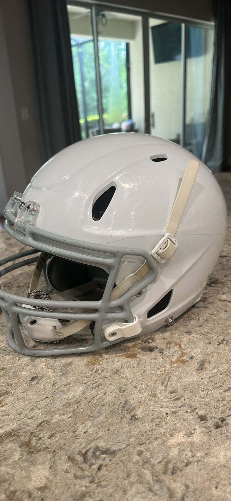 Light brand Helmet LS2 Youth Sz Large