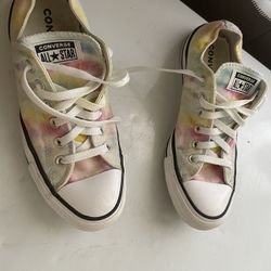 Women Converse Shoes Size 9