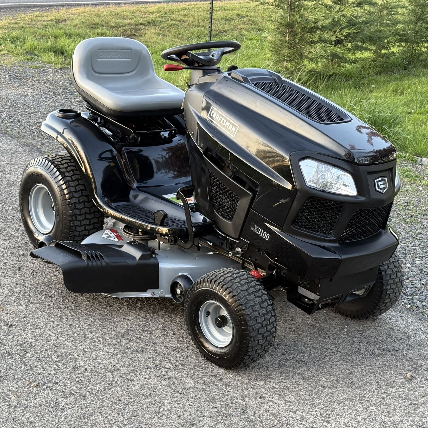 Craftsman T3100 Lawn Mower Tractor 42” Cut V-Twin Engine Automatic New ...