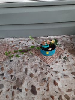 Pink begonia & succulents