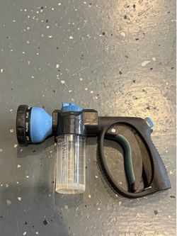 Car Wash Nozzle w/ Soap Dispenser