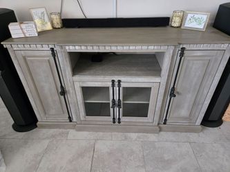 TV Stand W/ Storage!! Priced To Sell!!