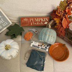 Home Decor / Holiday Decor / Classroom Decor