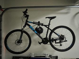GT Aggressor Pro Mountain Bike