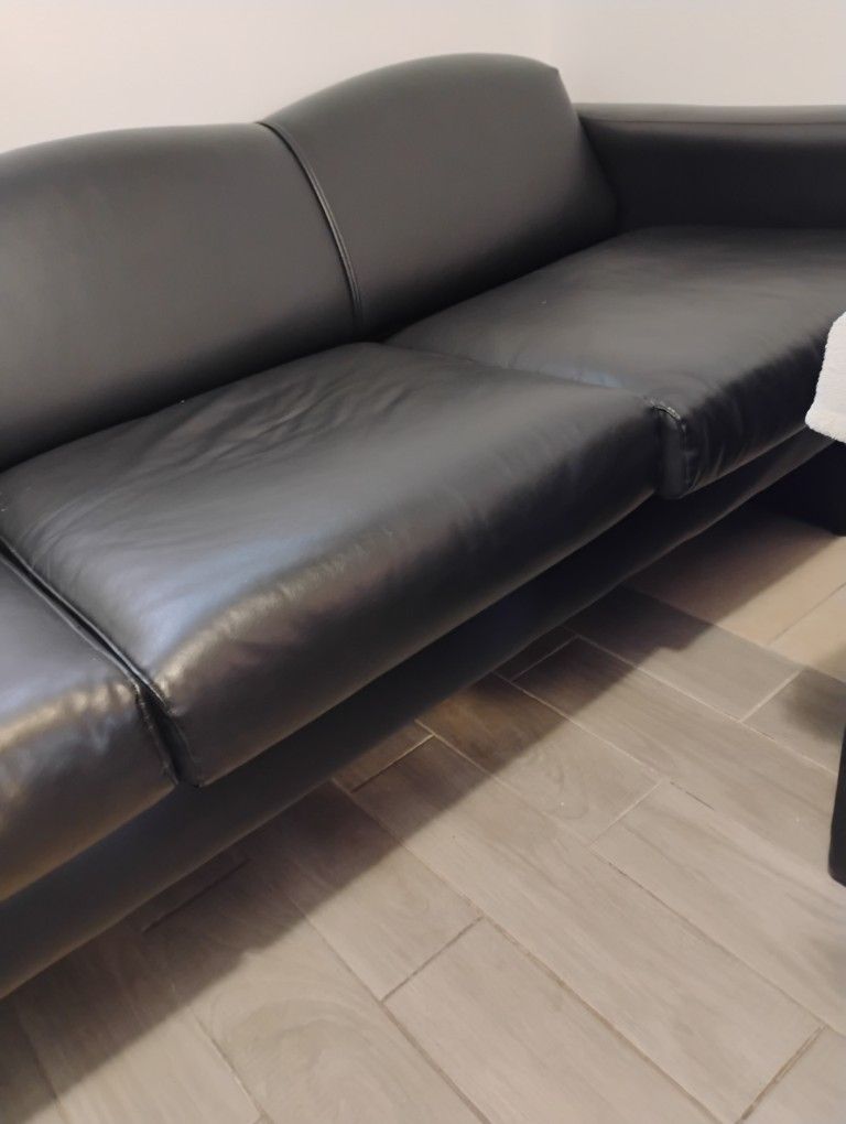 Black Sofa With 3 Chairs