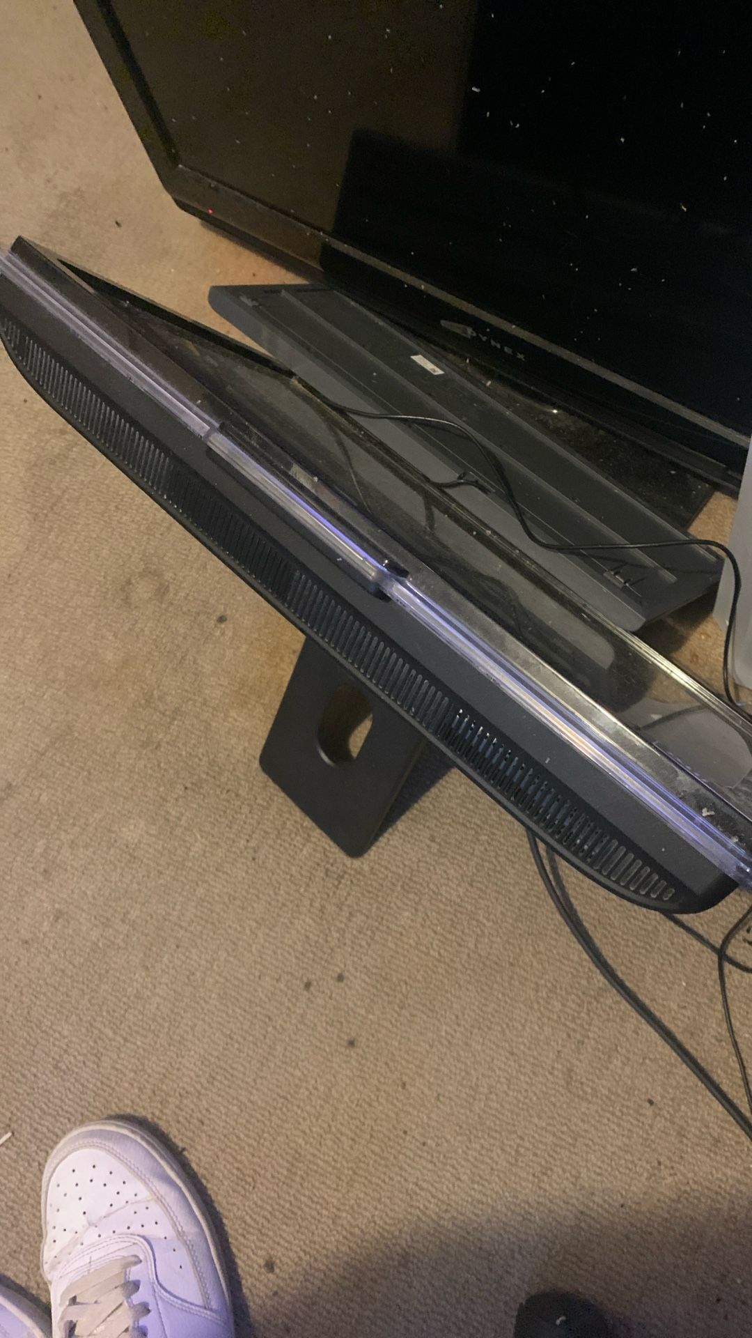 2 Monitors