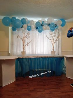 Balloon garland party setup