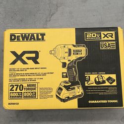Dewalt 20V MAX XR 1/2 in. Mid-Range Impact Wrench Kit With Hog Ring Anvil DCF891Q1