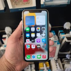 Apple iPhone 11 64GB in White (Factory Unlocked/Desbloquiado)