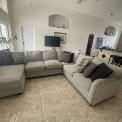 Big Family Couch For 200$