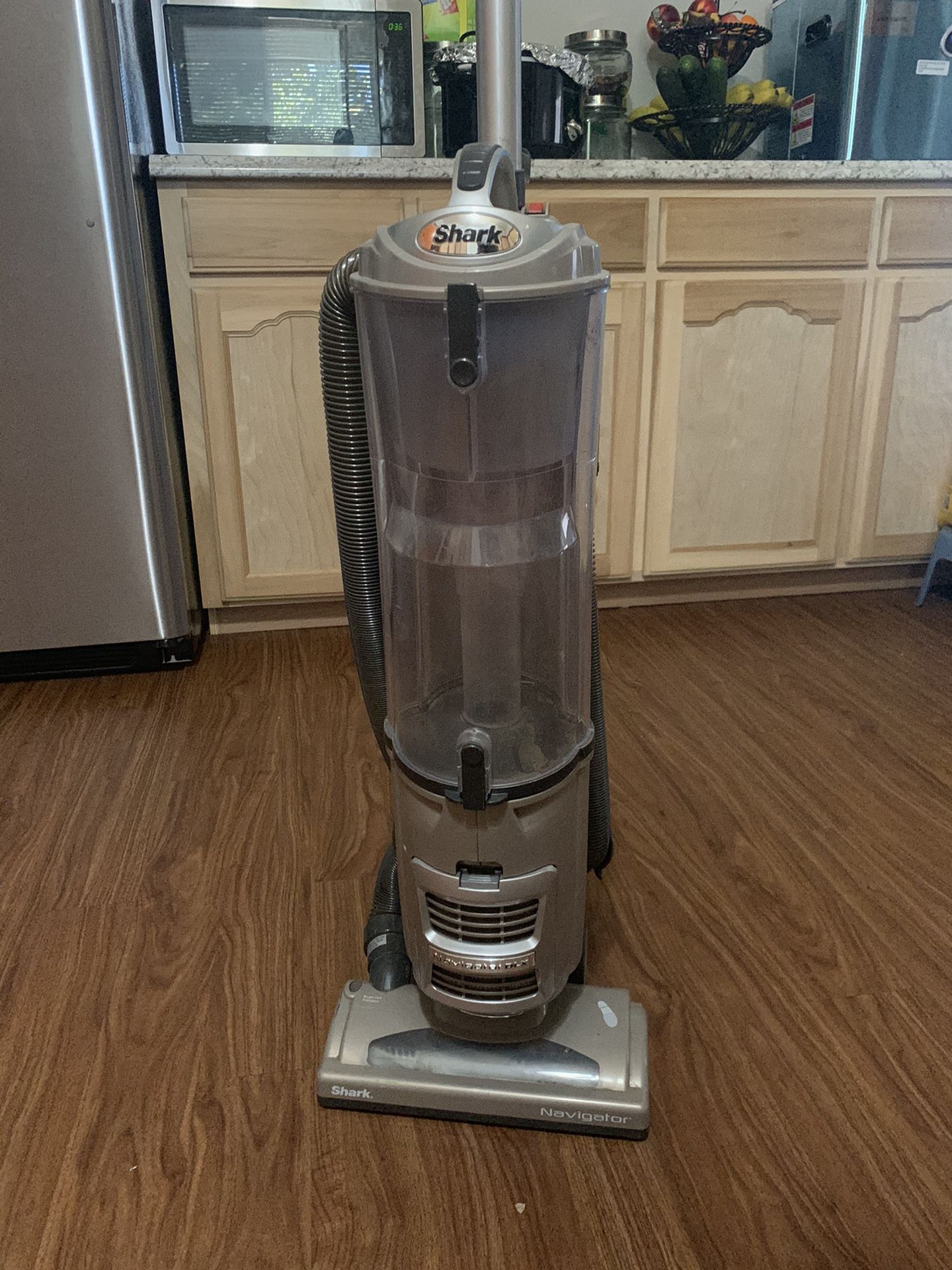 Shark Vacuum NV7031