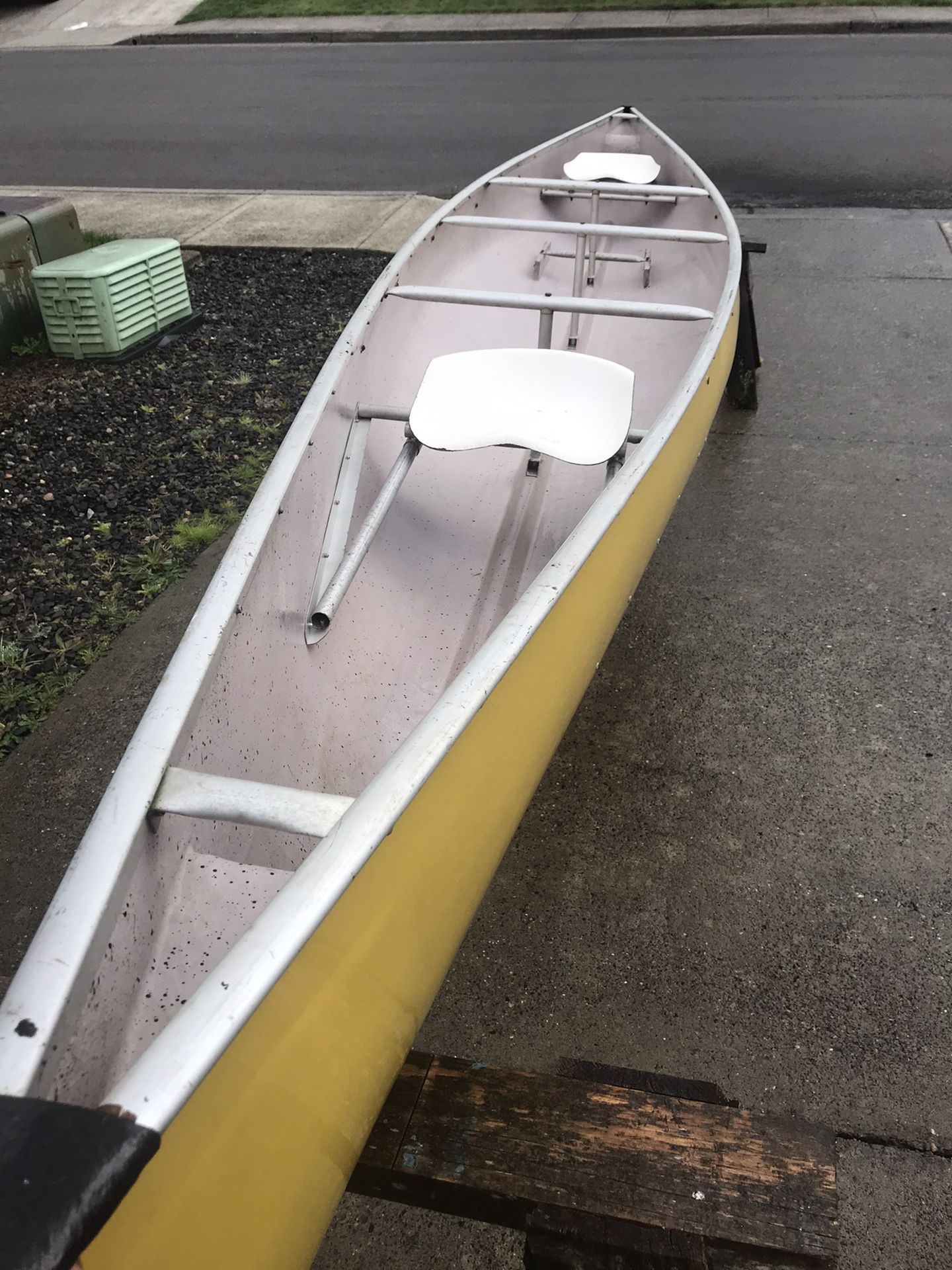 Wenonah Jensen 18’ 6” Canoe for sale for Sale in Vancouver, WA OfferUp