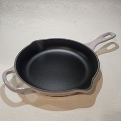 Le Creuset signature skillet 9inch Shallot