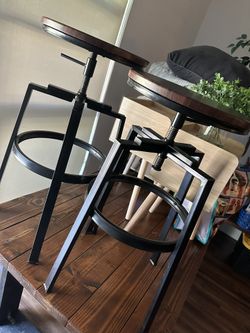 2 Bar Stands 