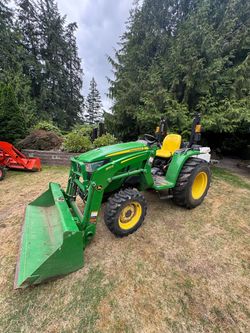 2022 John Deere 3025e Tractor
