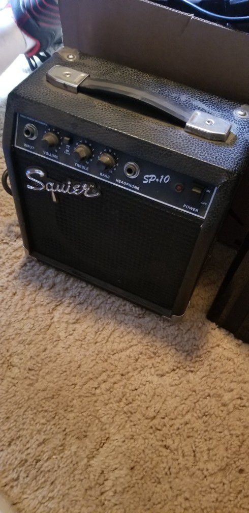 Squier SP10 Guitar amp
