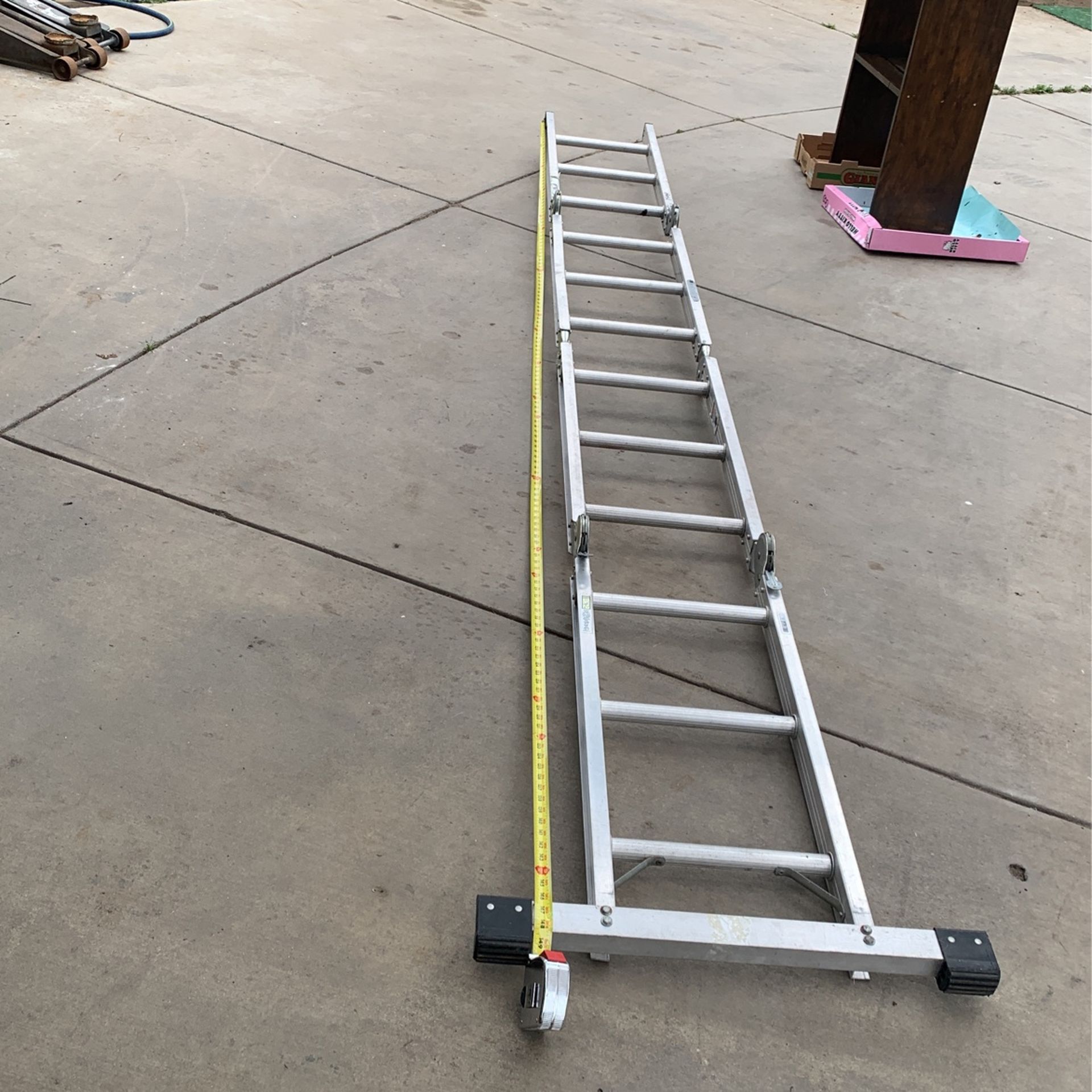 EUC Werner M1-6-12 ? Folding MultiLadder Capacity 250 Lbs π