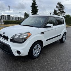 2012 KIA SOUL LOW MILES