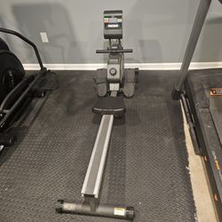 Rowing Machine 