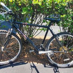 OUTFITTERS NOMAD HARDTAIL MOUNTAIN BIKE