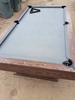 Pool Table with Triangle Rack