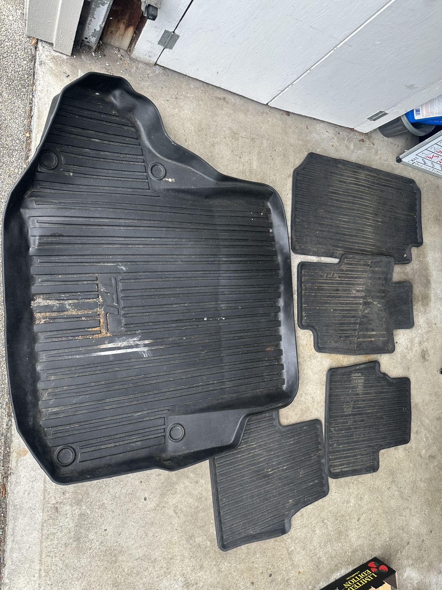Seat Covers And All Season Mats