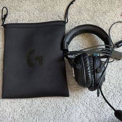 Logitech Pro WIRED Headset