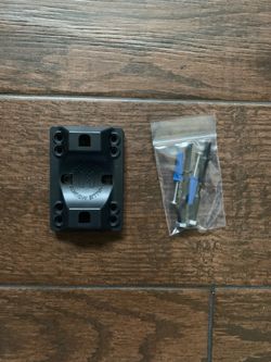 Skateboarding wall mount