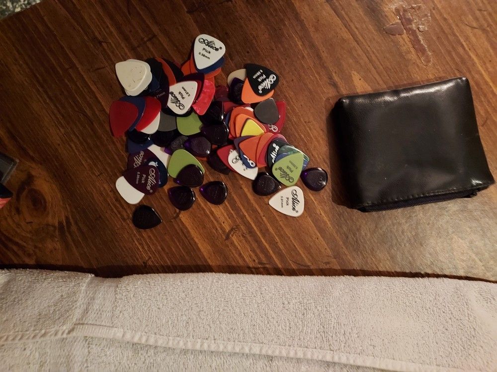 Guitar Picks 