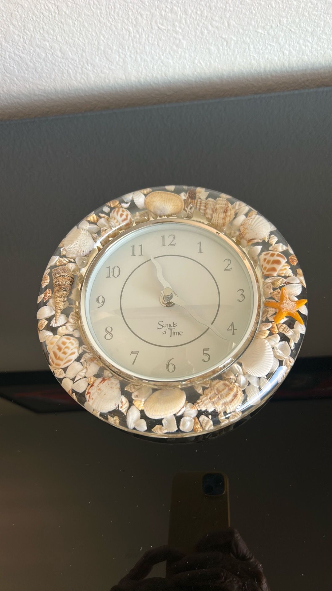 Vintage Sands of Time Seashell Wall Clock.