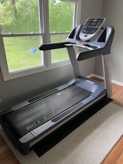 Precor commercial treadmill
