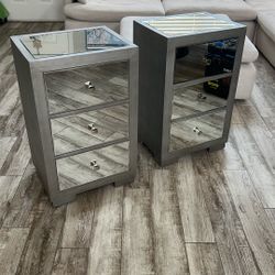 2 Mirrored Night Stands 