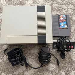 Nintendo Nes Console With Mario / Duck Hunt