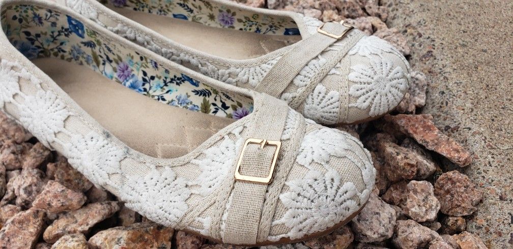 Womens Flats Size 8.5