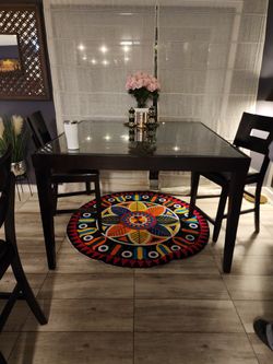 Dinning Room Table -no Chairs