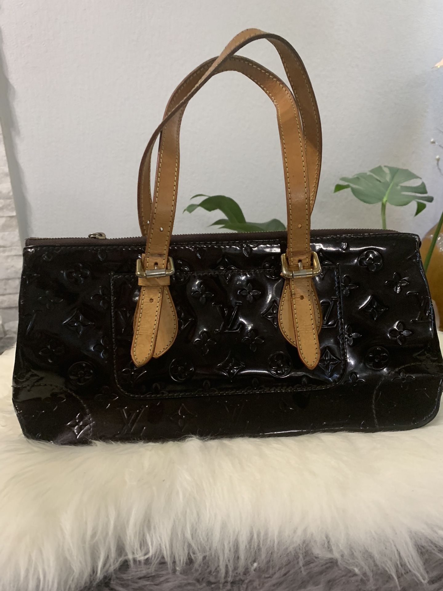 LV Vernis Used