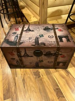 Huge Paris trunk