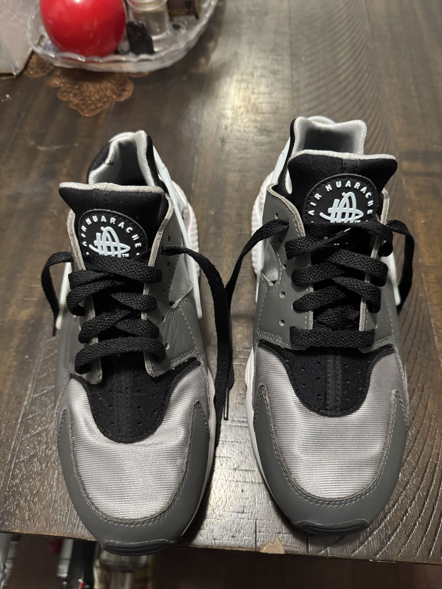 Air Huarache By Nike Men’s 7.5