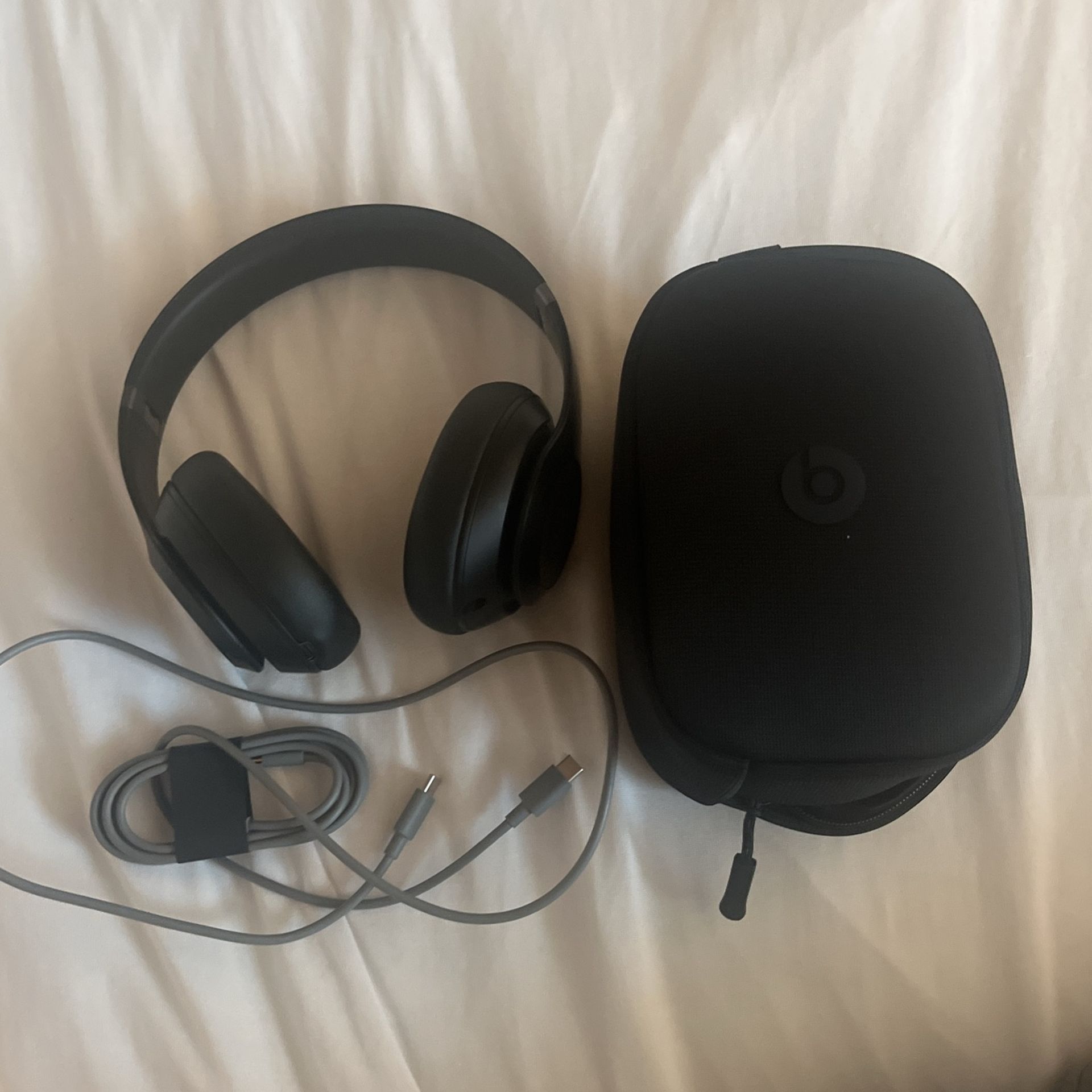 Beats Studio Pro