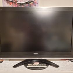 Toshiba REGZA LCD TV - 37 In