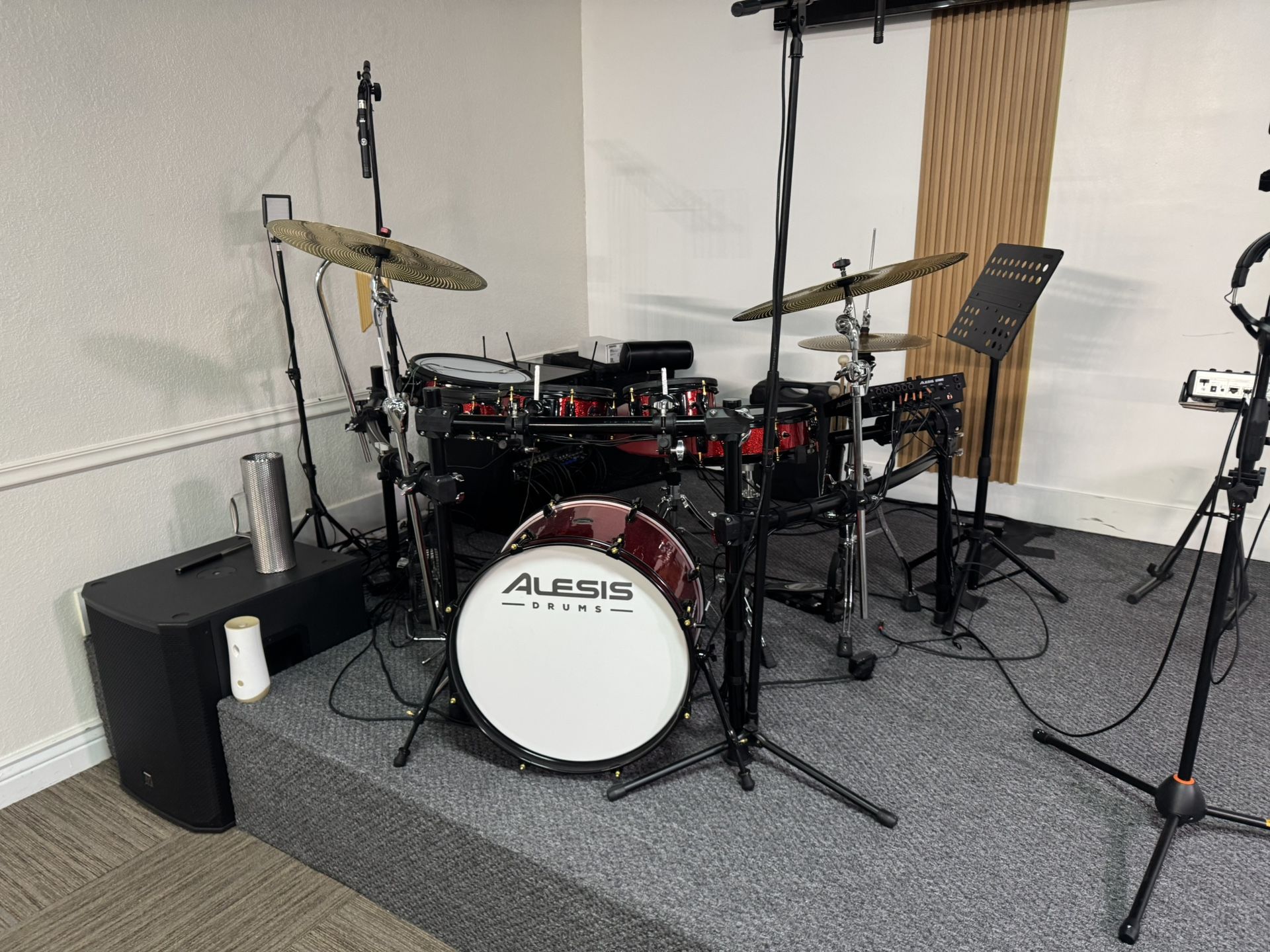 Alesis Strike Pro Electronic Drum Kit with Mesh Heads, Special Edition