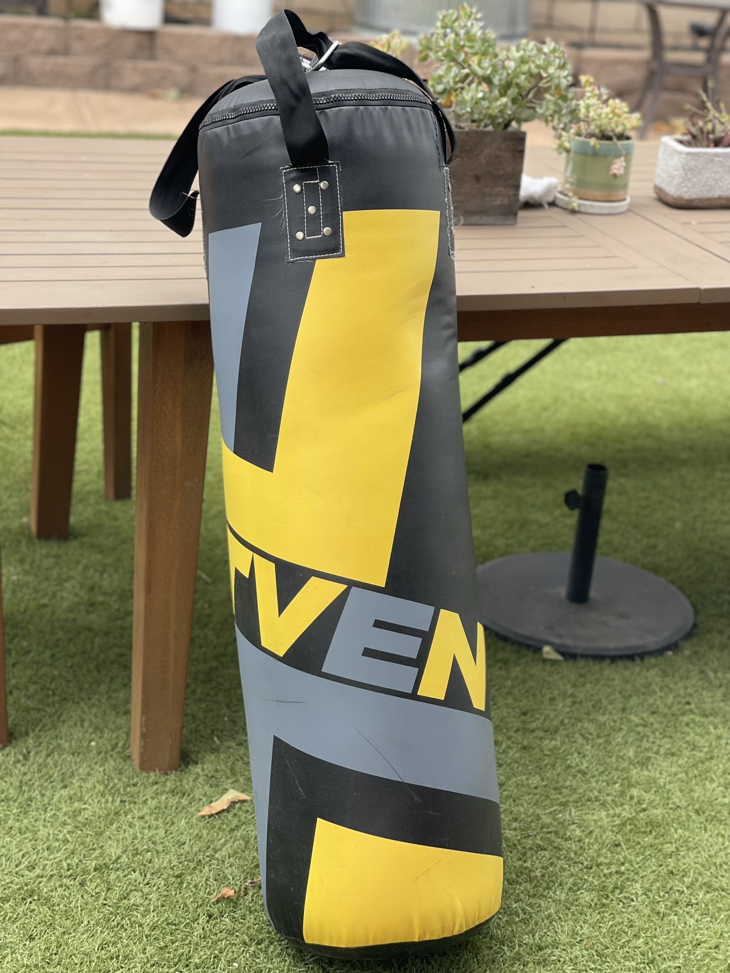 FITVEN Punching Bag