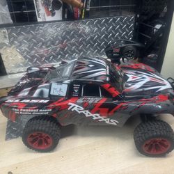 R/C Traxxas 4x4 Slash 