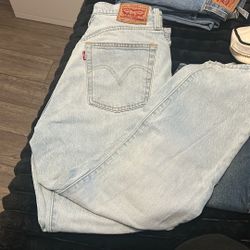 501 CROP LEVI JEANS